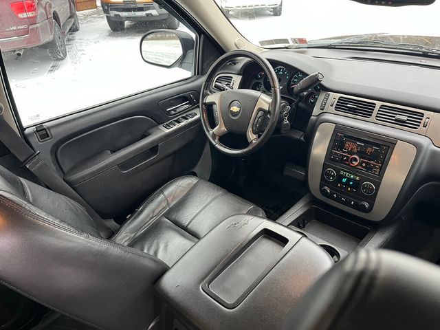 2013 Chevrolet Avalanche Z71 Off-Road Black Diamond - 22950734 - 49