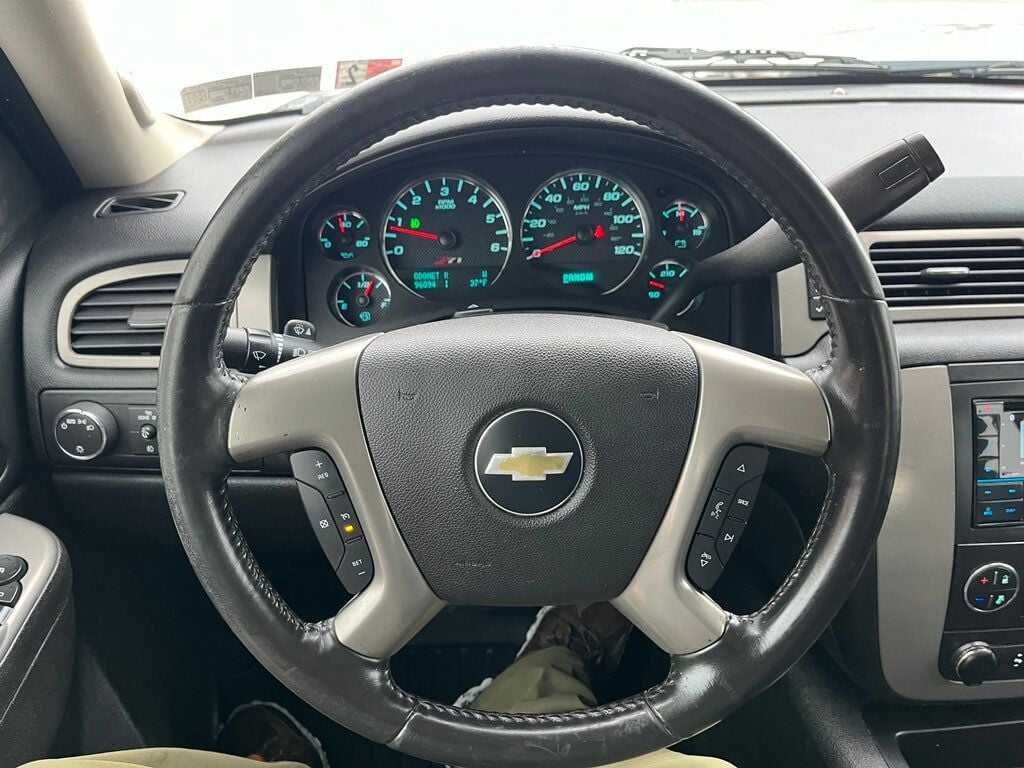 2013 Chevrolet Avalanche Z71 Off-Road Black Diamond - 22950734 - 61