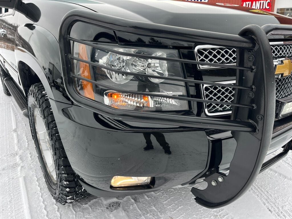 2013 Chevrolet Avalanche Z71 Off-Road Black Diamond - 22950734 - 8
