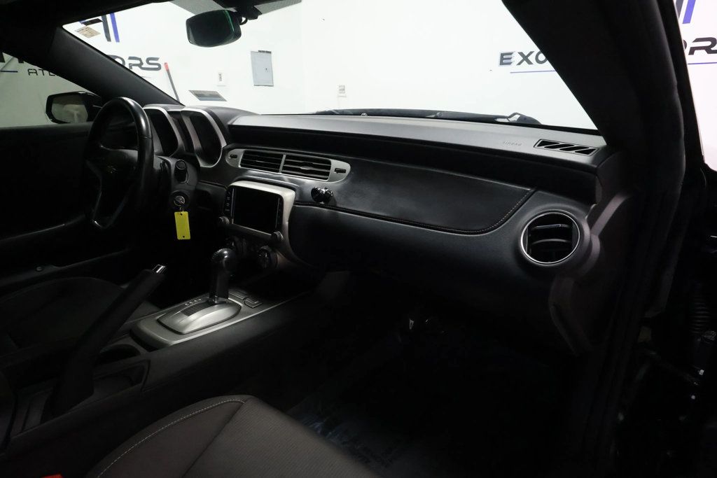 2013 Chevrolet Camaro 1SS, CLEAN CARFAX, AUTO TRANS, SPOILER, TINTED, BLUETOOTH!!! - 22926117 - 31