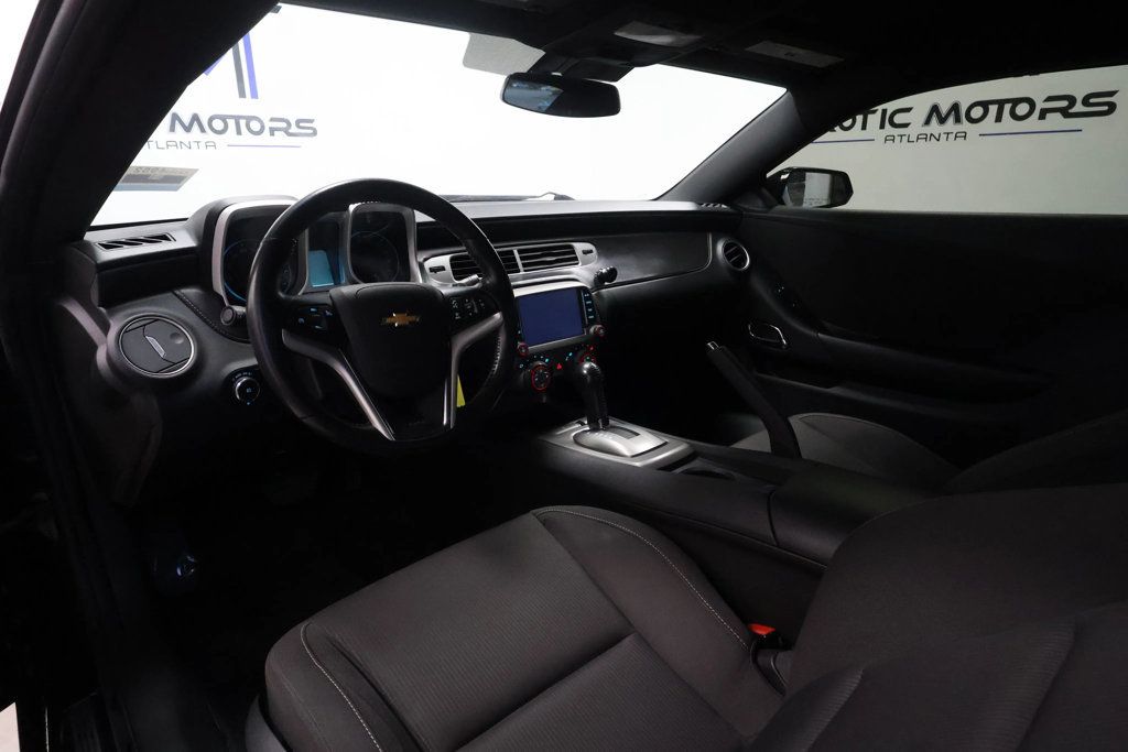 2013 Chevrolet Camaro 1SS, CLEAN CARFAX, AUTO TRANS, SPOILER, TINTED, BLUETOOTH!!! - 22926117 - 32