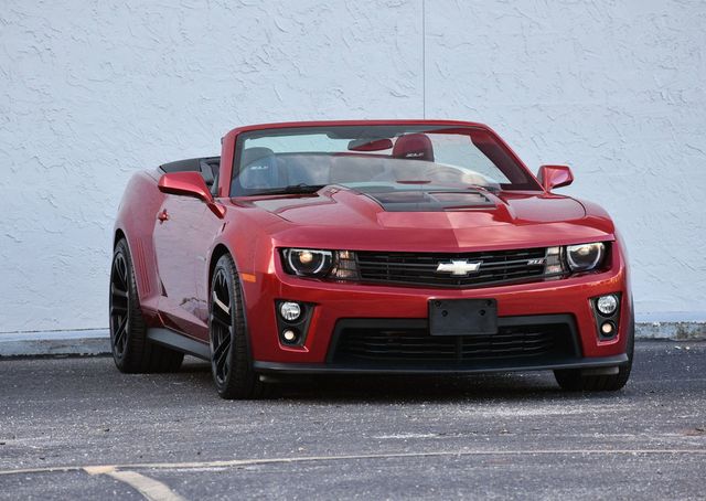2013 Chevrolet Camaro 2 Door Convertible ZL1 W/Navigation - 23079706 - 36