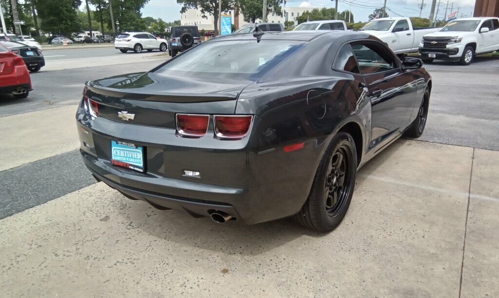 2013 Chevrolet Camaro Coupe photo 4