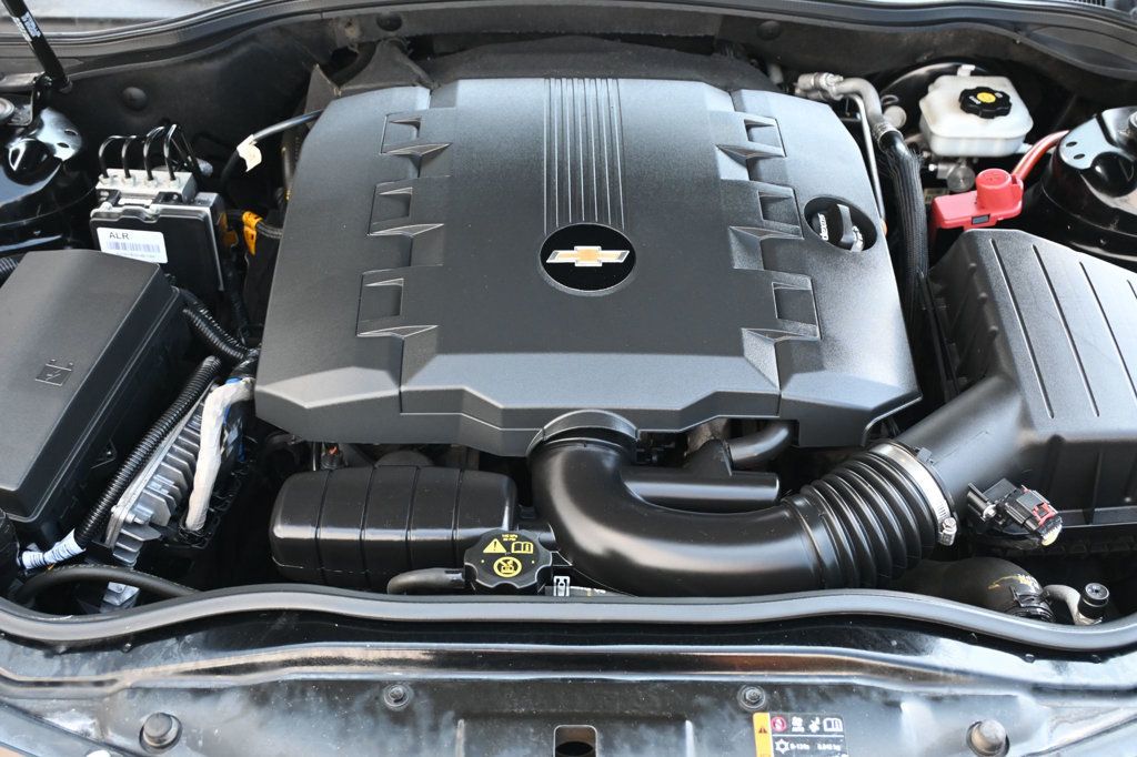 2013 Chevrolet Camaro 1LT photo 9