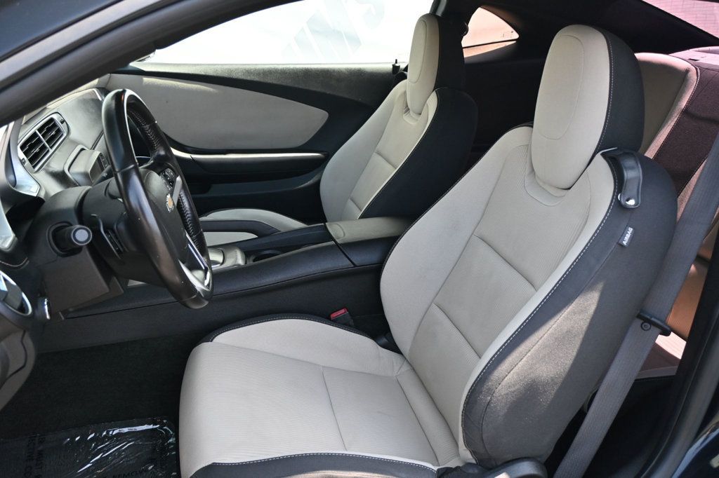 2013 Chevrolet Camaro 1LT photo 6