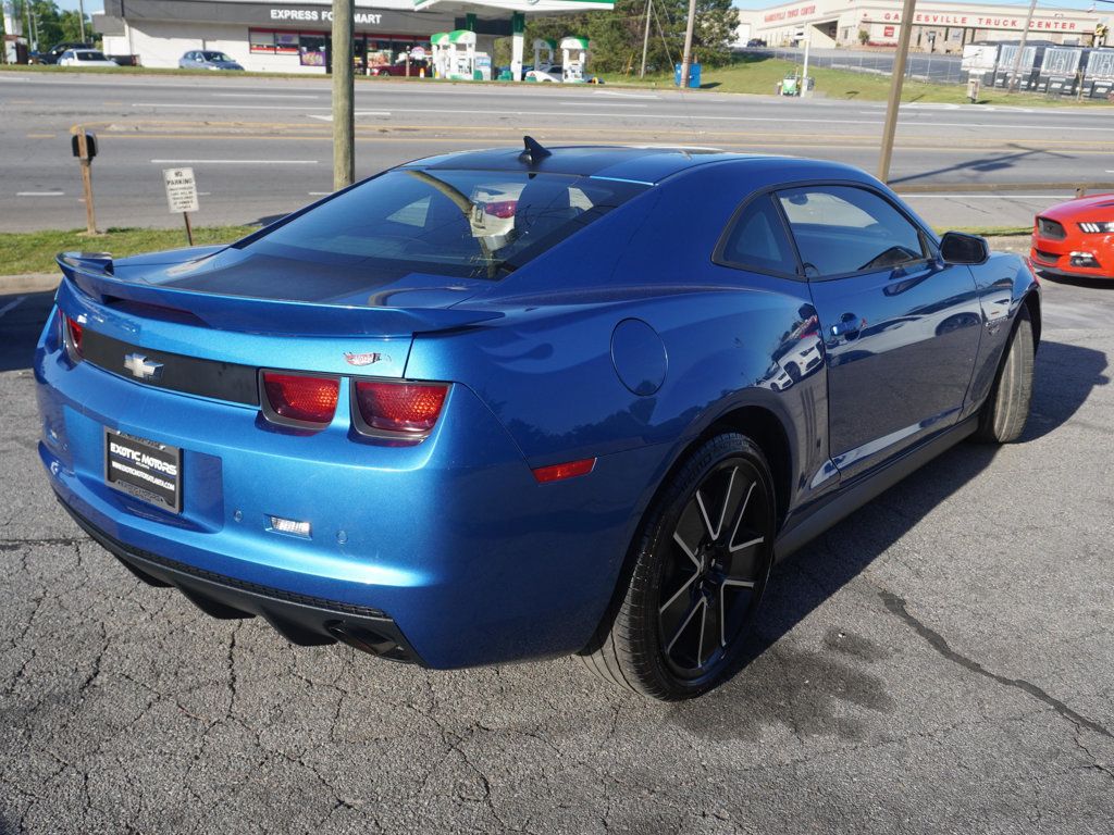 2013 Chevrolet Camaro 2dr Coupe SS w/2SS - 22420303 - 12