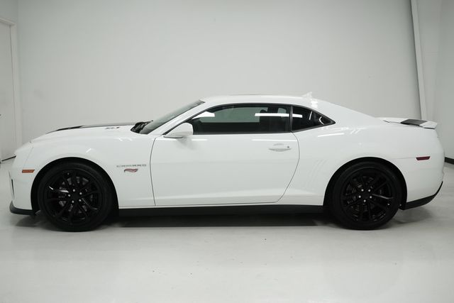 2013 Chevrolet Camaro 2dr Coupe ZL1 - 22942236 - 6
