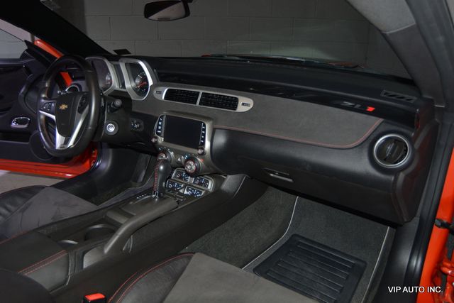 2013 Chevrolet Camaro 2dr Coupe ZL1 - 22916596 - 9