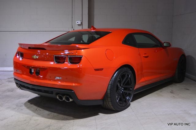 2013 Chevrolet Camaro 2dr Coupe ZL1 - 22916596 - 3