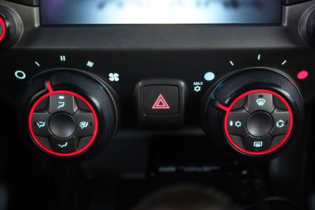 2013 Chevrolet Camaro LT - 23095859 - 37