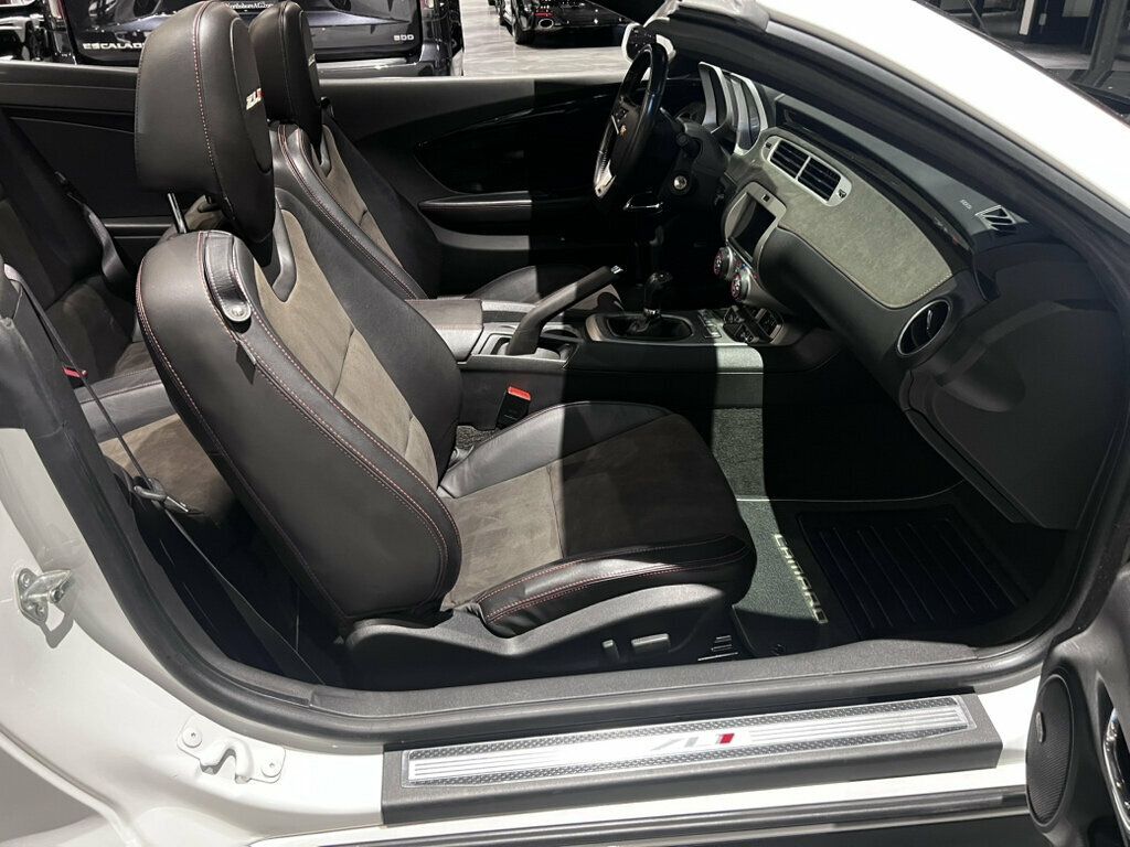 2013 Chevrolet Camaro ZL1/6-SpeedManual/SportBucketSeats/HeatedSeats/CruiseControl - 23080591 - 17