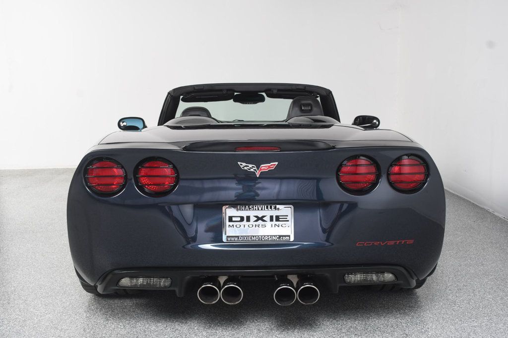 Chevrolet Corvette photo 14