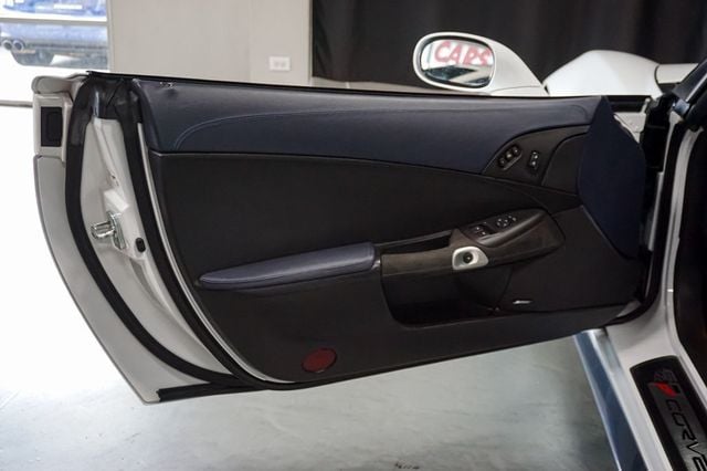 2013 Chevrolet Corvette *427 Convertible 1SC* *60th Anniversary Pkg* *Z06 Carbon Pkg* - 23056739 - 19