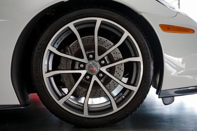 2013 Chevrolet Corvette *427 Convertible 1SC* *60th Anniversary Pkg* *Z06 Carbon Pkg* - 23056739 - 38
