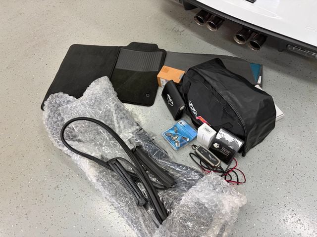 2013 Chevrolet Corvette Grand Sport 4LT - 60th Anniversary Convertible - 22992292 - 92