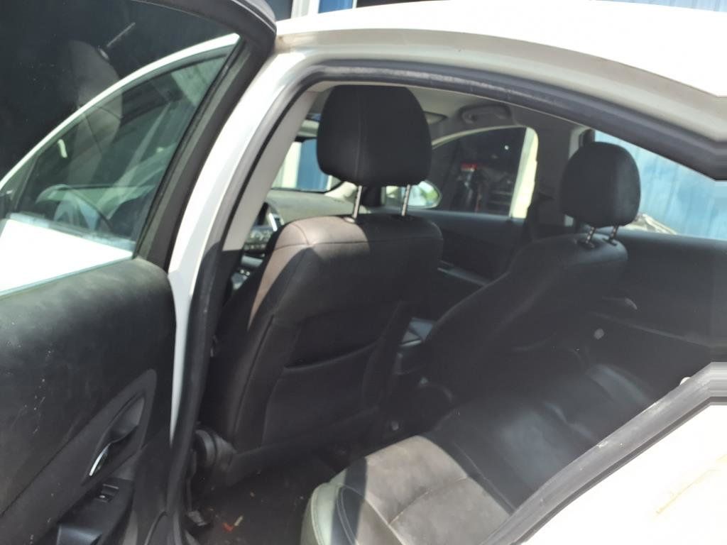 2013 Chevrolet CRUZE 4dr Sedan LTZ - 22901593 - 17