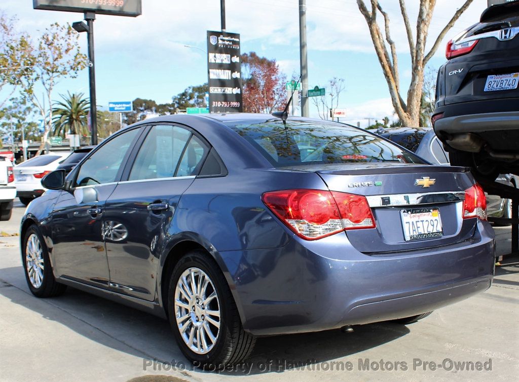 2013 Chevrolet CRUZE 4dr Sedan Manual ECO - 22674304 - 4