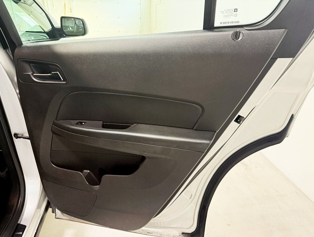 2013 Chevrolet Equinox FWD 4dr LS - 22931553 - 29