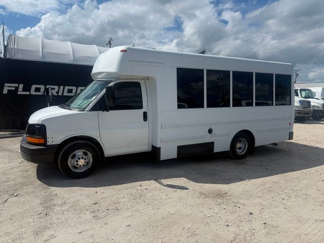 2013 Chevrolet Express 14 Passenger Shuttle Bus 3500 Van 159 - 23017168 - 1