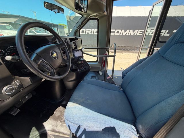 2013 Chevrolet Express 23 Passenger Shuttle Bus 4500 Van 159 - 23018740 - 7
