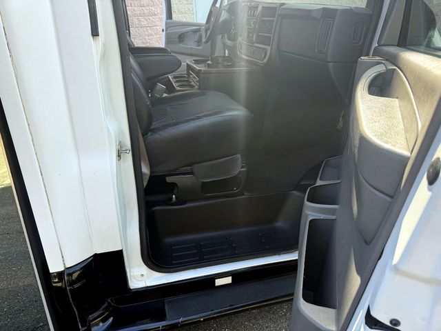 2013 Chevrolet Express 3500 TurtleTop VanTerra Shuttle Bus For Students Tours Charters Activity & Church Transport - 22990662 - 21