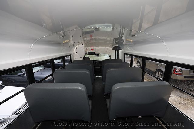 2013 Chevrolet Express 4500 Type-A School Bus 29/19 capacity - 22591583 - 37