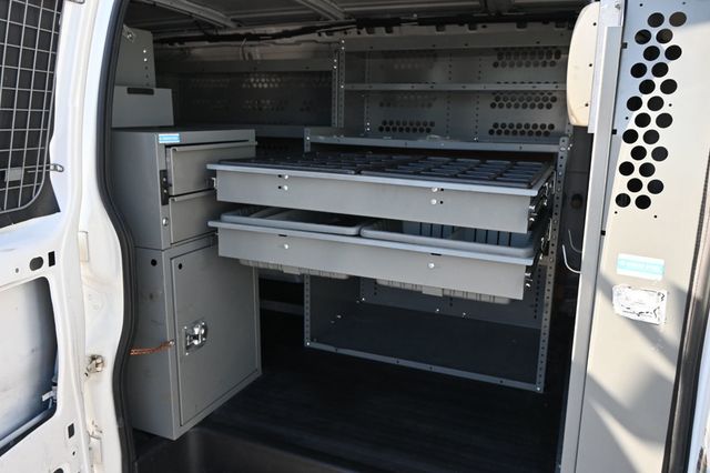 2013 Chevrolet Express Cargo Van 2500 - 23087529 - 8