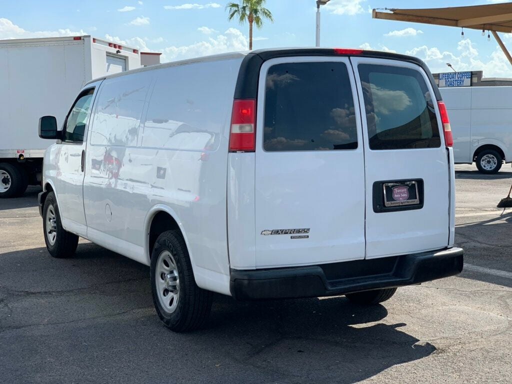 2013 Chevrolet Express Cargo Van photo 13