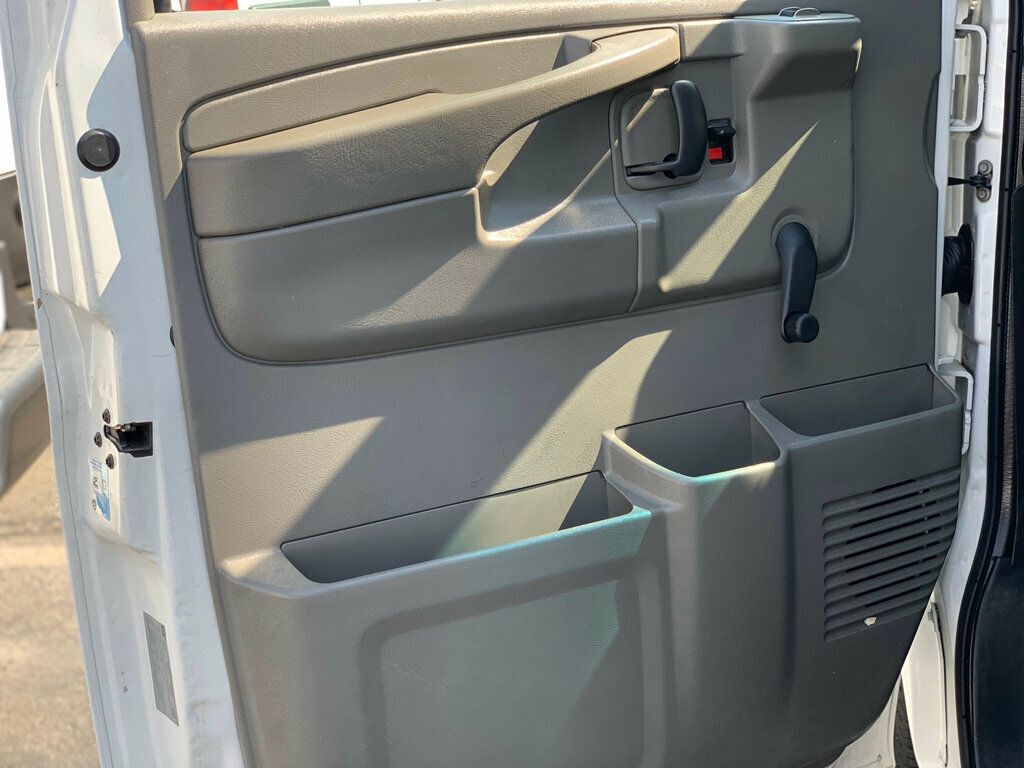 2013 Chevrolet Express Cargo Van photo 18