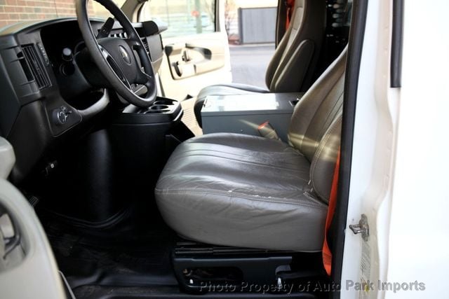 2013 Chevrolet Express Cargo Van RWD 2500 135" - 22981580 - 23