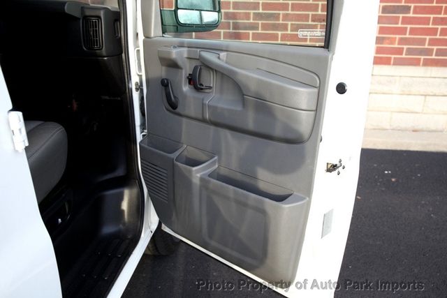 2013 Chevrolet Express Cargo Van RWD 2500 135" - 22981580 - 35