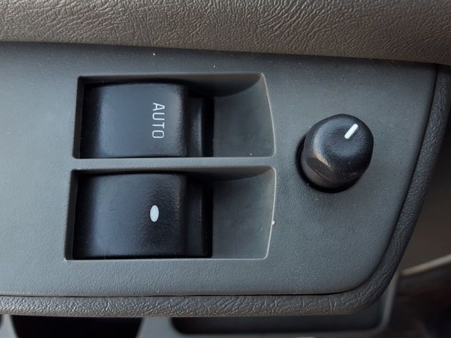 2013 Chevrolet Express Cargo Van RWD 2500 135" - 18958384 - 13