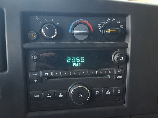 2013 Chevrolet Express Cargo Van RWD 2500 135" - 18958384 - 15