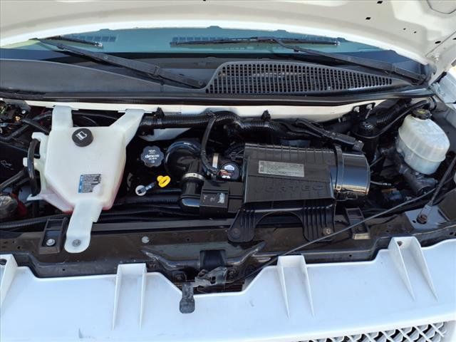 2013 Chevrolet Express Commercial Cutaway 3500 Van 139" - 22770069 - 26