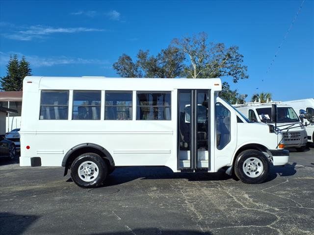 2013 Chevrolet Express Commercial Cutaway 3500 Van 139" - 22770069 - 2