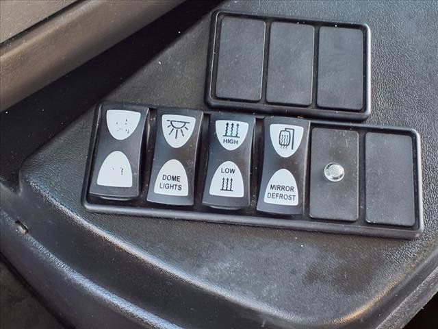 2013 Chevrolet Express Commercial Cutaway 3500 Van 139" - 22770069 - 29