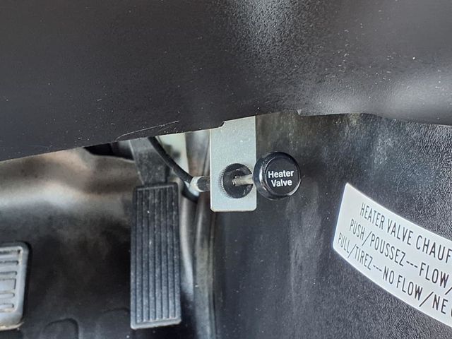 2013 Chevrolet Express Commercial Cutaway 3500 Van 139" - 22770069 - 30