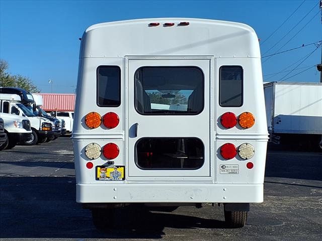 2013 Chevrolet Express Commercial Cutaway 3500 Van 139" - 22770069 - 5