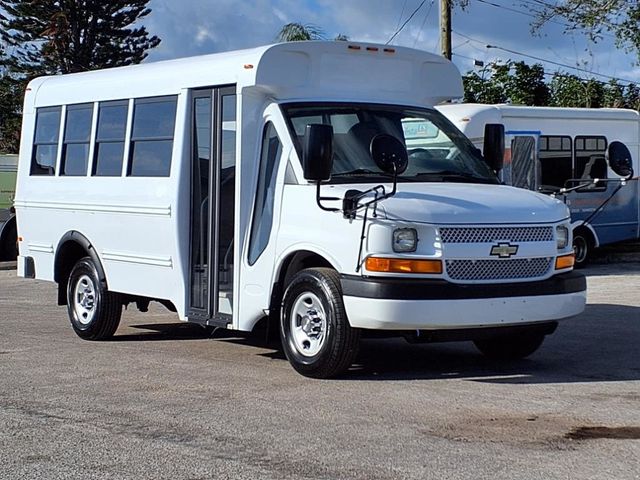2013 Chevrolet Express Commercial Cutaway 3500 Van 139" - 22776601 - 0