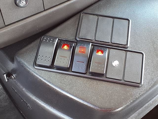 2013 Chevrolet Express Commercial Cutaway 3500 Van 139" - 22776601 - 28