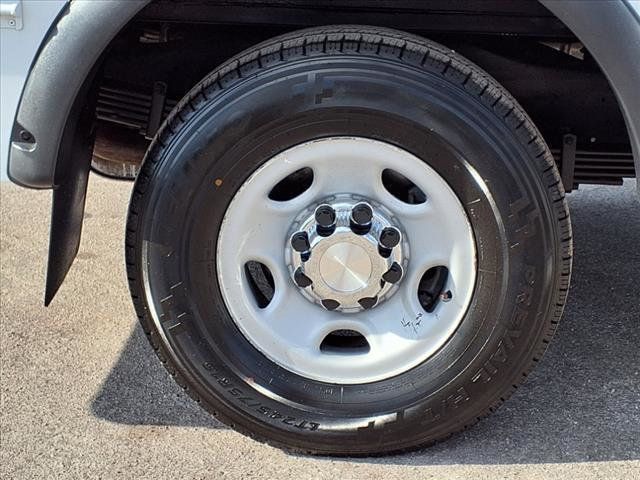 2013 Chevrolet Express Commercial Cutaway 3500 Van 139" - 22776601 - 37