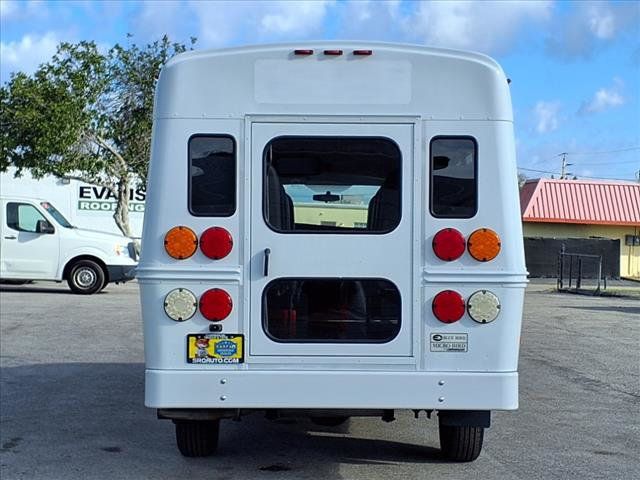 2013 Chevrolet Express Commercial Cutaway 3500 Van 139" - 22776601 - 5