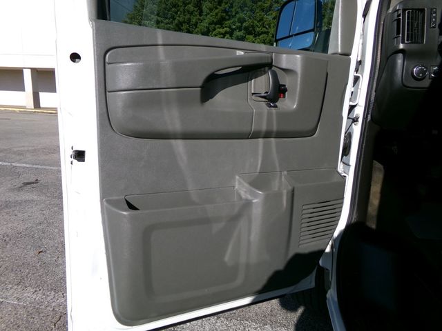 2013 Chevrolet Express Passenger 15 PASS LT - 22948610 - 10