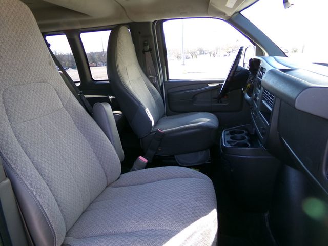 2013 Chevrolet Express Passenger 15 PASS LT - 22948610 - 12