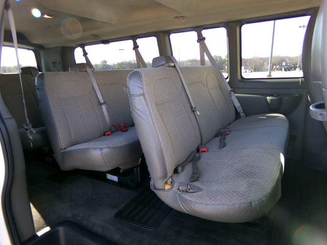 2013 Chevrolet Express Passenger 15 PASS LT - 22948610 - 15
