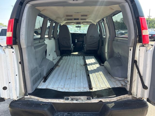 2013 Chevrolet Express Passenger RWD 1500 135" LS - 23039862 - 4