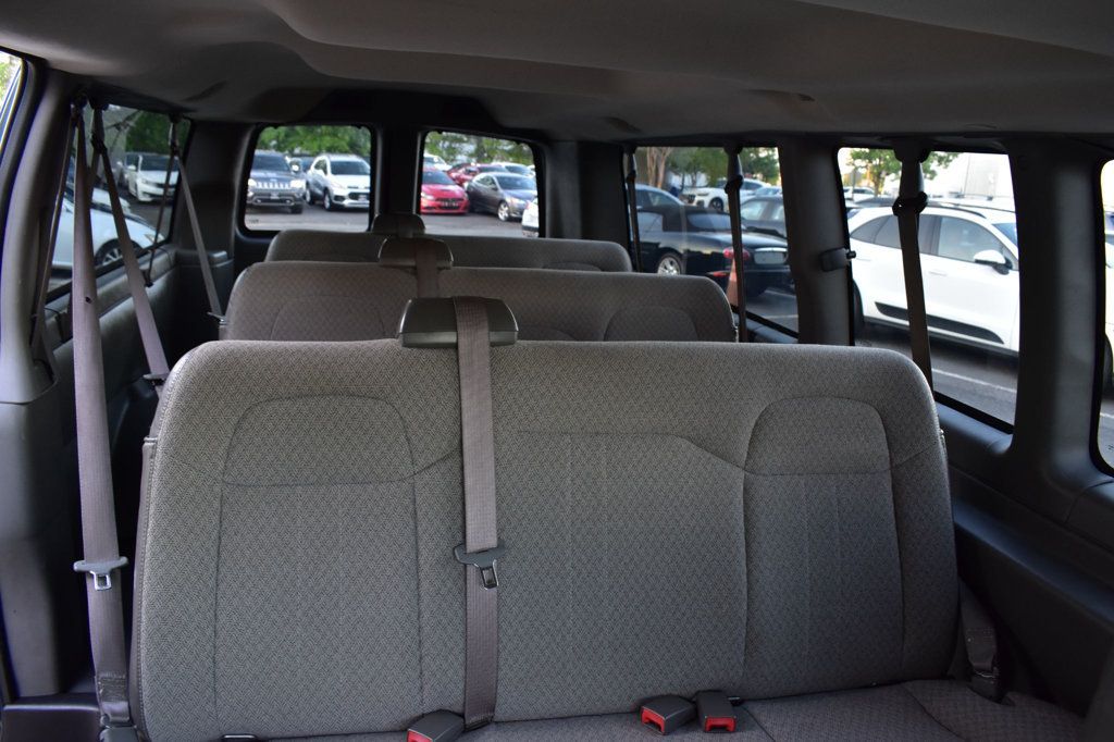 2013 Chevrolet Express Passenger RWD 3500 155" LS w/1LS - 23024996 - 19