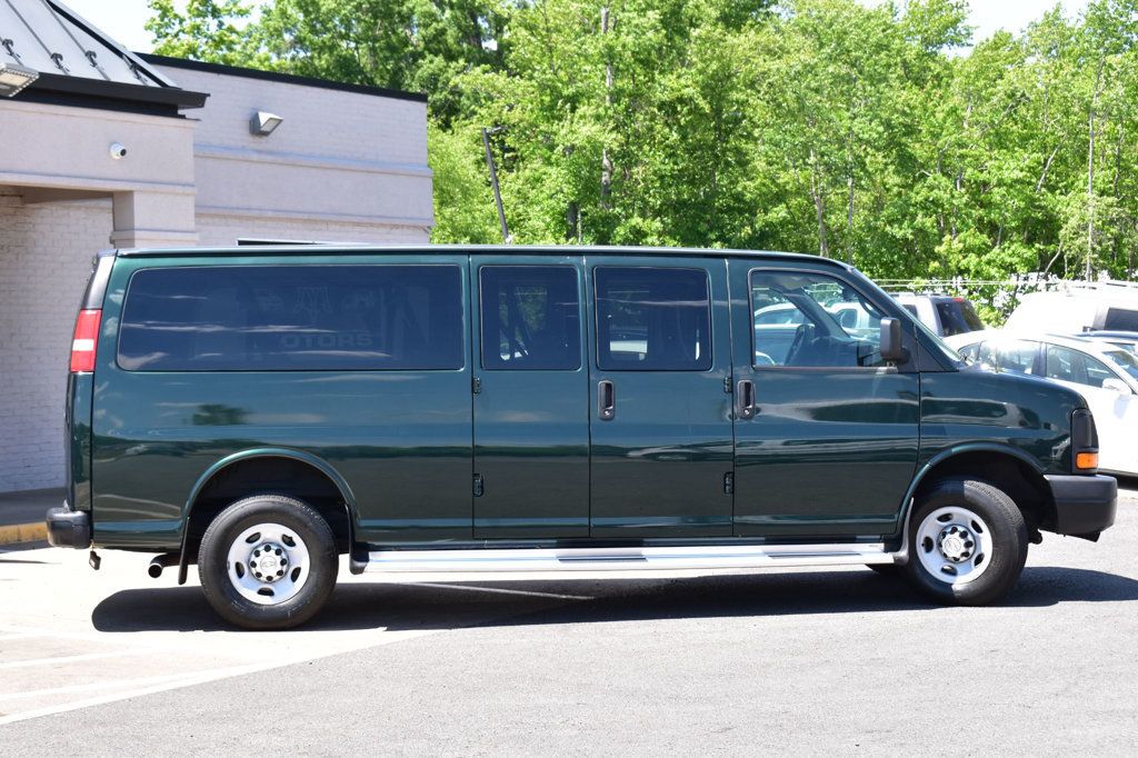 2013 Chevrolet Express Passenger RWD 3500 155" LS w/1LS - 23024996 - 3