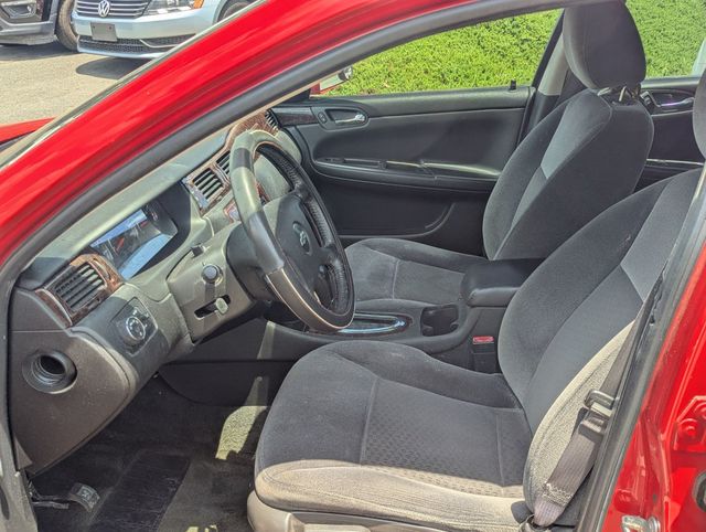 2013 Chevrolet Impala 4dr Sedan LT - 23054194 - 11