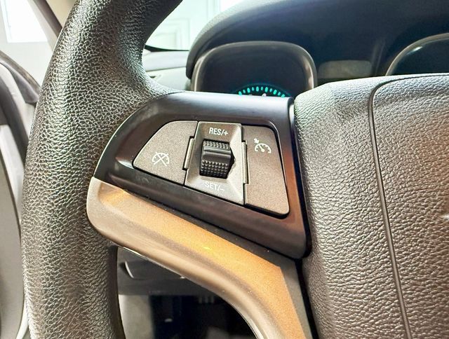 2013 Chevrolet Malibu 1LT Eco photo 11
